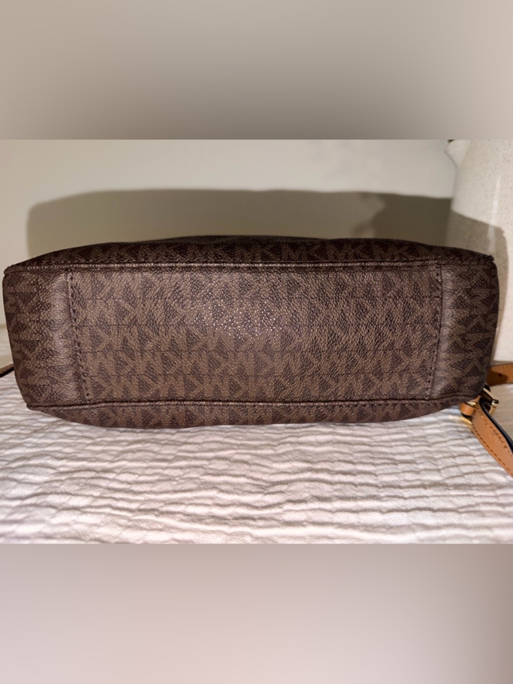 Michael Kors Dark Brown Signature Crossbody Bag with Tan Strap - Picture 10 of 15